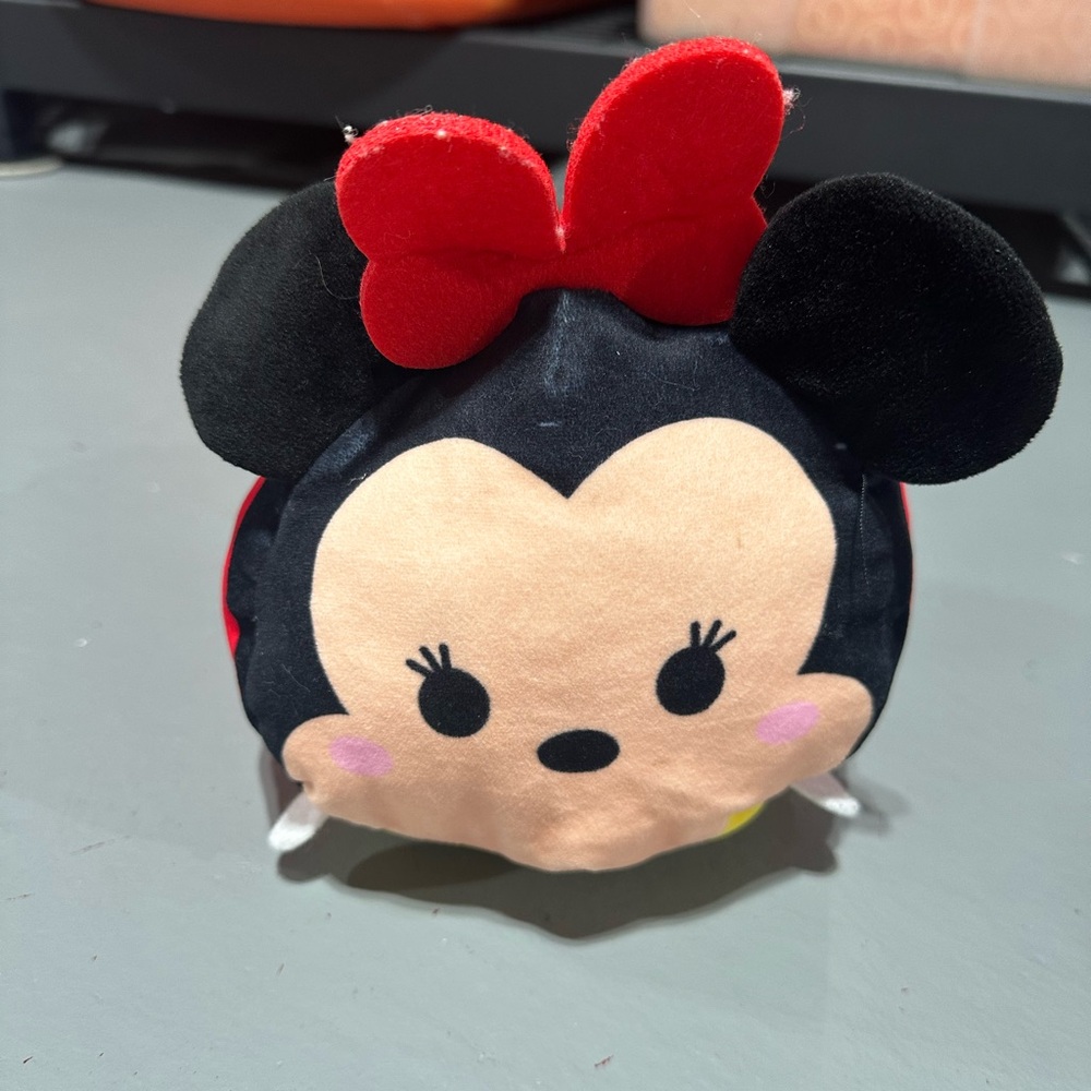 Disney Minnie Mouse Tsum Tsum Plush Toy